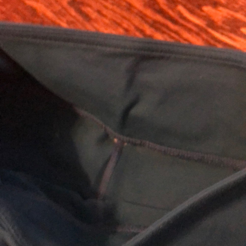 Fabletics Capris - Picture 4 of 4